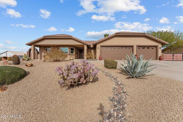 Wickenburg, AZ 85390,250 COTTONWOOD Lane