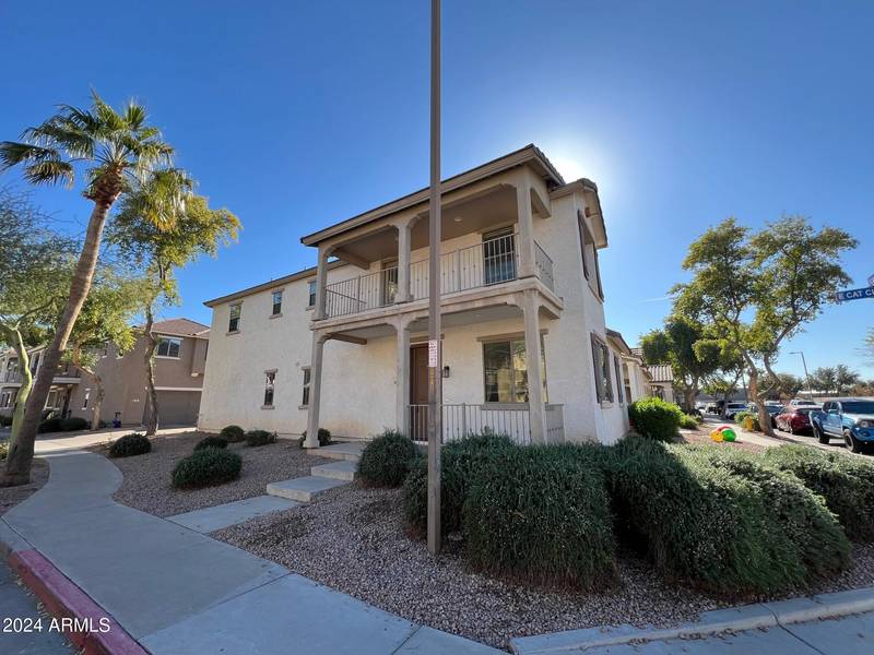 63 E CATCLAW Street, Gilbert, AZ 85296