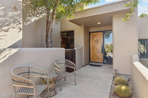 Scottsdale, AZ 85266,9250 E WHITETHORN Circle