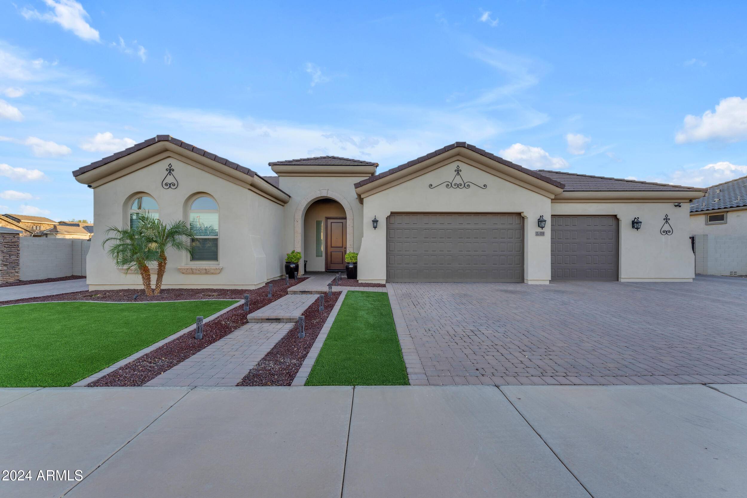 21559 E RUSSET Road, Queen Creek, AZ 85142