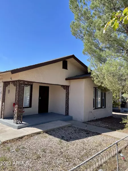 1009 E 5th Street #P, Douglas, AZ 85607