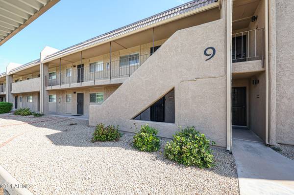 Scottsdale, AZ 85250,7436 E Chaparral Road #265B