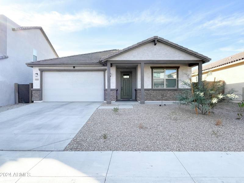 4095 W Nora Drive, San Tan Valley, AZ 85144