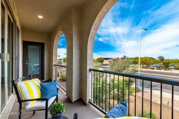 155 N LAKEVIEW Boulevard #209, Chandler, AZ 85225