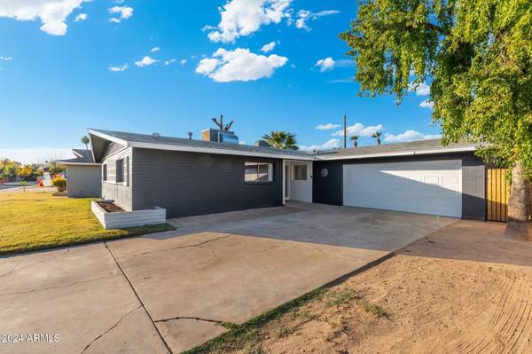 Glendale, AZ 85301,4518 W ROSE Lane