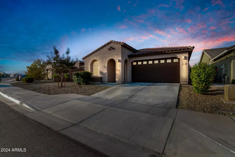 19338 W HIGHLAND Avenue, Litchfield Park, AZ 85340