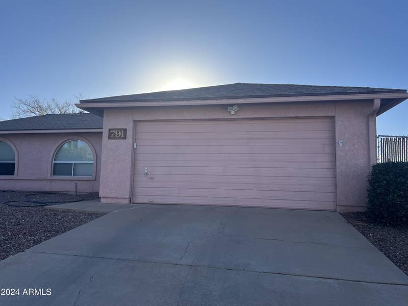 791 N BUCKHORN Drive, Sierra Vista, AZ 85635