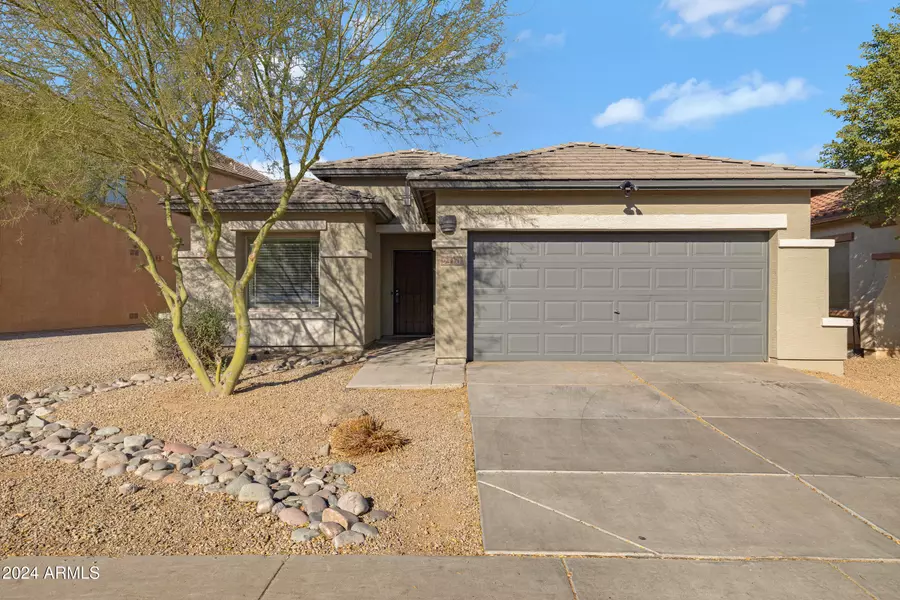 9310 W BERKELEY Road, Phoenix, AZ 85037