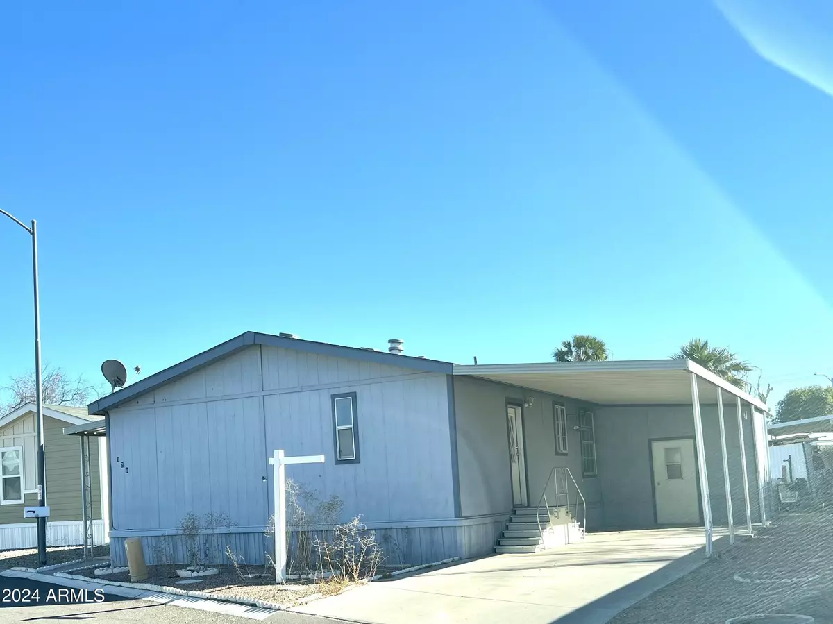 Mesa, AZ 85202,701 S DOBSON Road #123