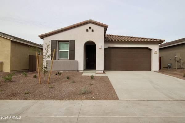 2918 E Frontiersman Lane, San Tan Valley, AZ 85140