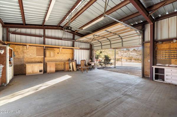 New River, AZ 85087,3537 W Meander Road