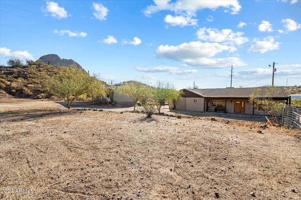 New River, AZ 85087,3537 W Meander Road