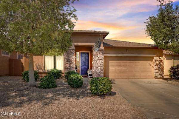 San Tan Valley, AZ 85143,22 E MILL REEF Drive