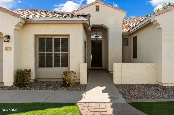 Chandler, AZ 85286,1769 W GOLDFINCH Way