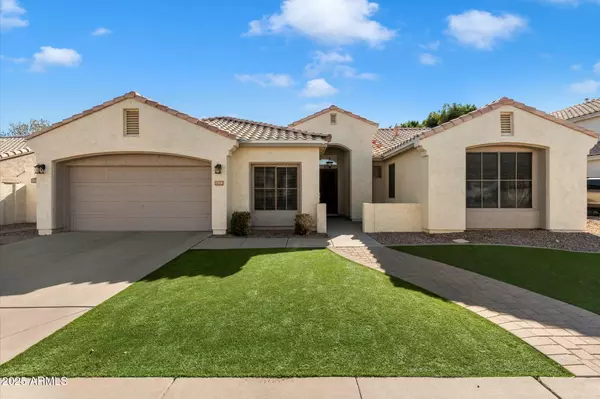 1769 W GOLDFINCH Way, Chandler, AZ 85286