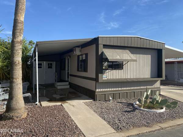 Apache Junction, AZ 85119,2605 S TOMAHAWK Road #220