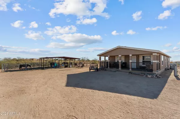 22401 W STEEL HORSE Road,  Congress,  AZ 85332