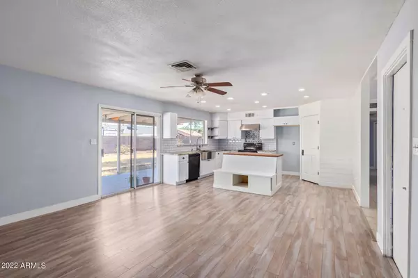 Mesa, AZ 85204,2455 E HOLMES Avenue