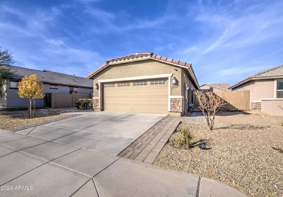 Tolleson, AZ 85353,9612 W trumbull Road