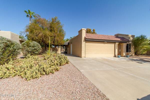 Sun Lakes, AZ 85248,25407 S PINEWOOD Drive