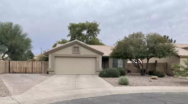 413 W CENTURY Court, Gilbert, AZ 85233