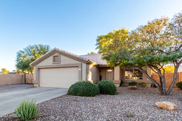 413 W CENTURY Court, Gilbert, AZ 85233