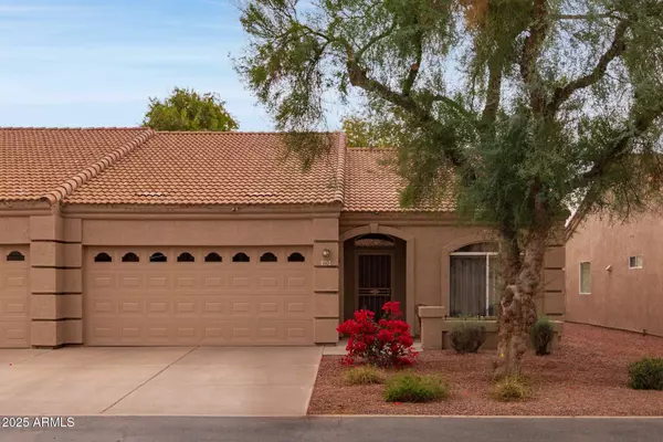 2101 S YELLOW WOOD Drive #60, Mesa, AZ 85209