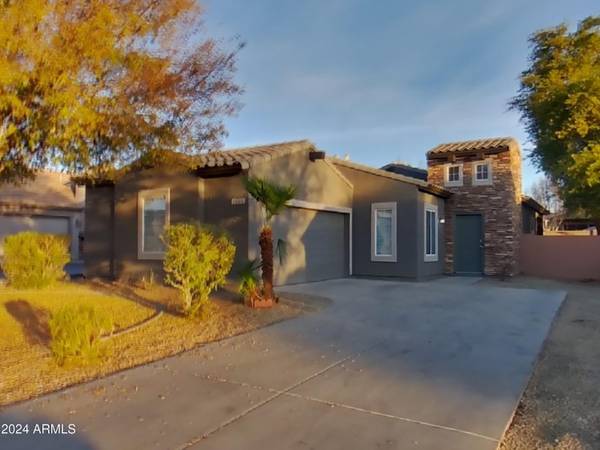 14804 W CHARTER OAK Road, Surprise, AZ 85379