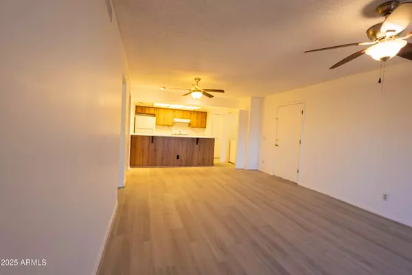 Mesa, AZ 85202,1920 W LINDNER Avenue #234