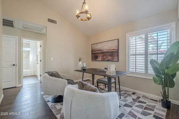 Scottsdale, AZ 85259,11085 E BECKER Lane E