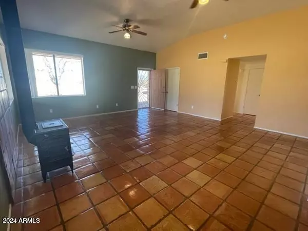 Hereford, AZ 85615,6653 S CALLE DE LA NARANJA --