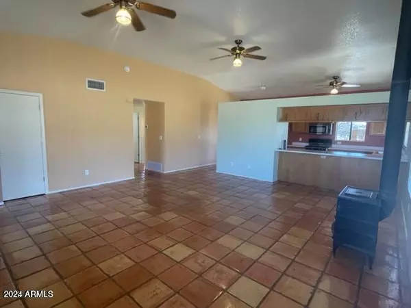 Hereford, AZ 85615,6653 S CALLE DE LA NARANJA --