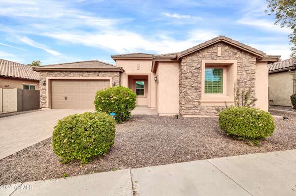 3016 E MAPLEWOOD Street, Gilbert, AZ 85297