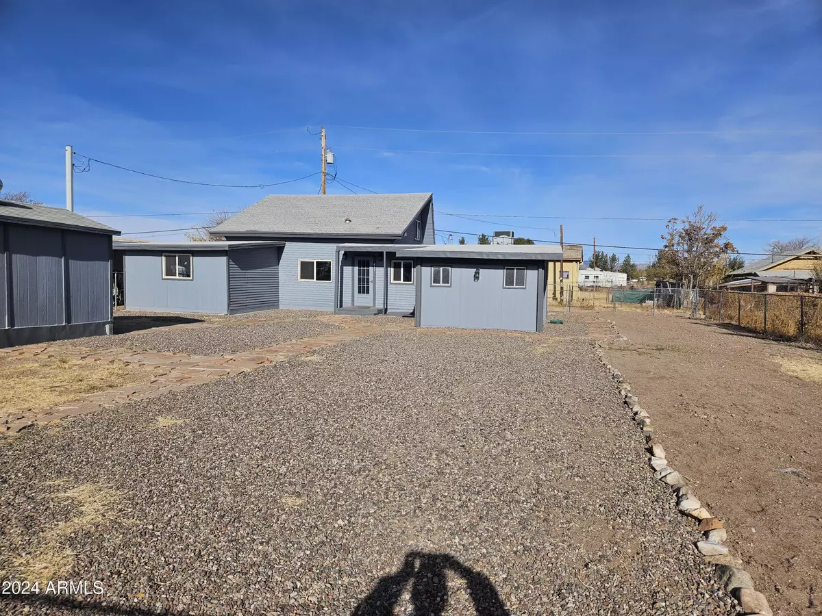 Huachuca City, AZ 85616,417 E APACHE Street