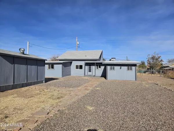 Huachuca City, AZ 85616,417 E APACHE Street