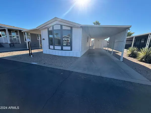 652 S Ellsworth Road #127, Mesa, AZ 85208