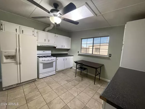 Huachuca City, AZ 85616,124 E YUMA Street