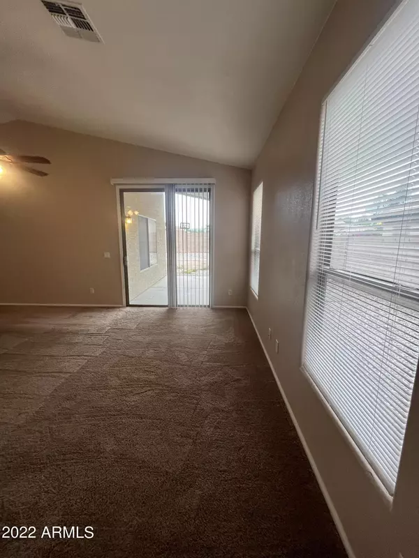 Maricopa, AZ 85138,43708 W CAHILL Drive