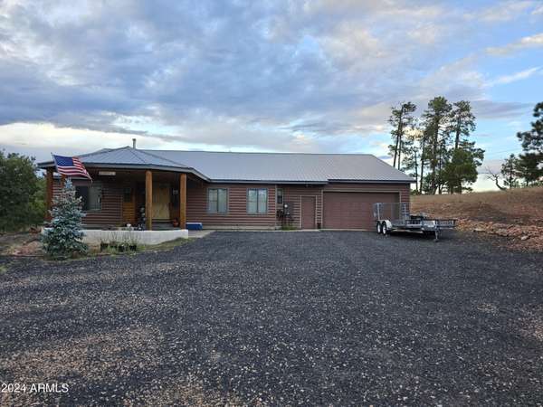 Show Low, AZ 85901,826 PINON PINE Road