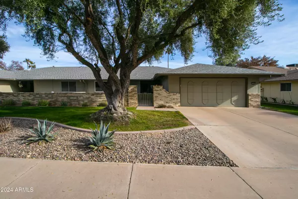 18435 N 125TH Avenue, Sun City West, AZ 85375