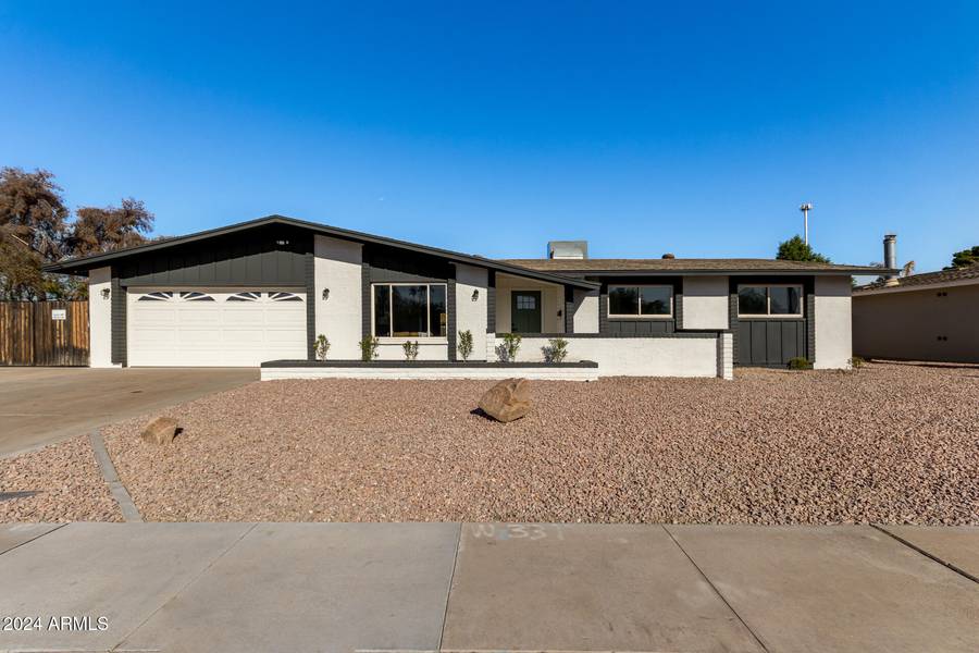 2364 W EMELITA Avenue, Mesa, AZ 85202