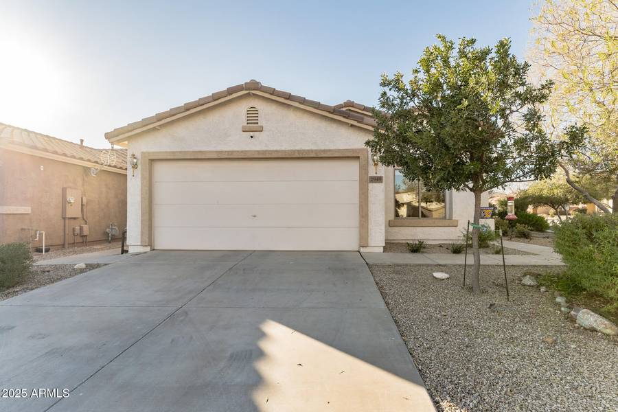 2949 W KRISTINA Avenue, San Tan Valley, AZ 85144