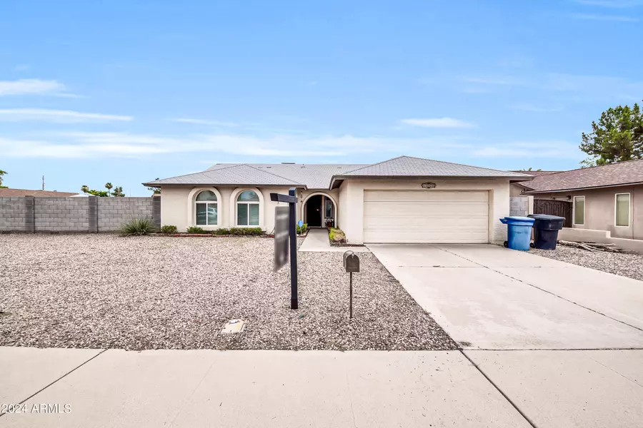 2110 W SILVERGATE Drive, Chandler, AZ 85224