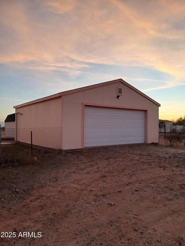 Wittmann, AZ 85361,22933 W PATTON Road