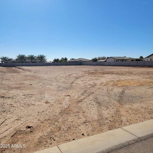 Waddell, AZ 85355,16009 W CINNABAR Court #52