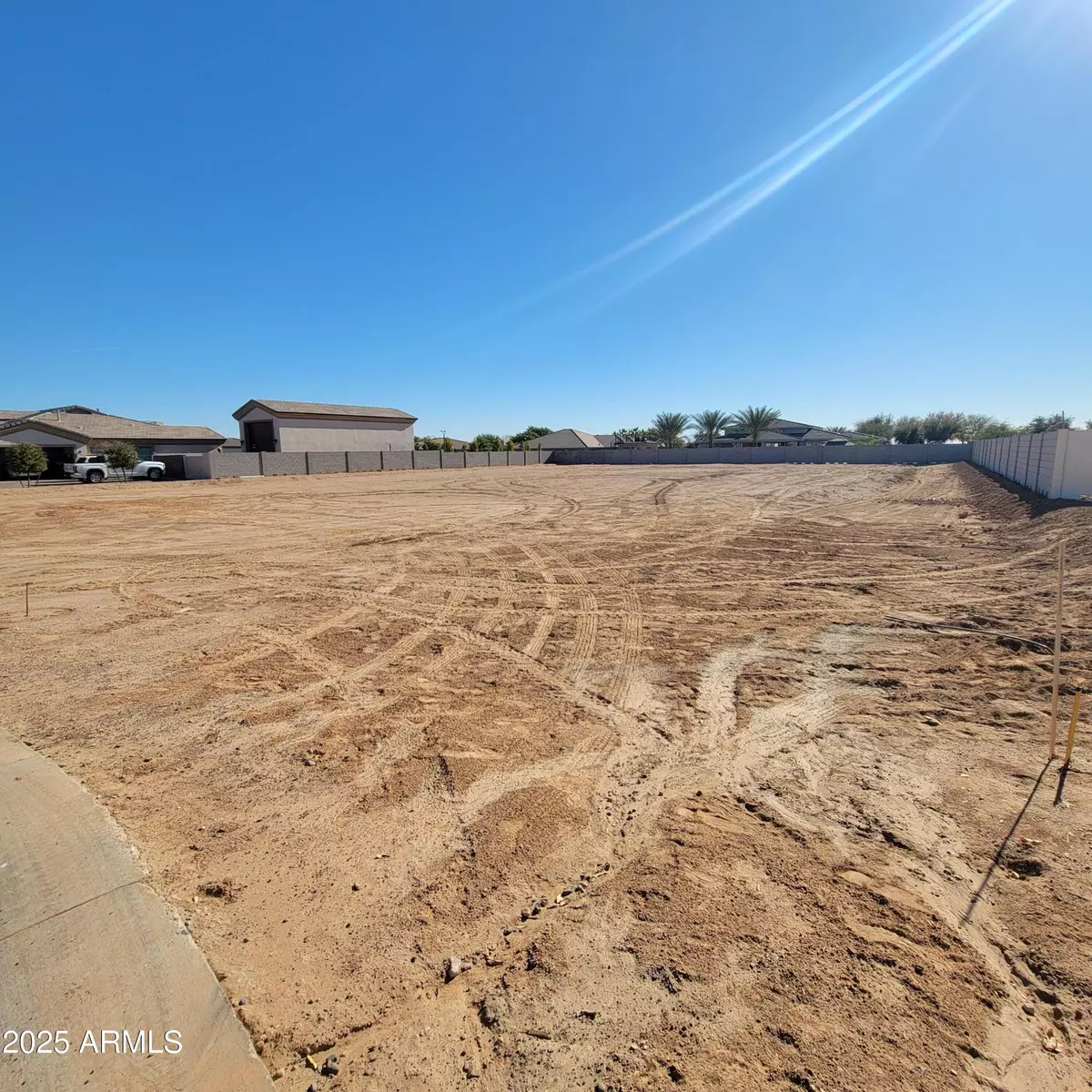 Waddell, AZ 85355,16009 W CINNABAR Court #52