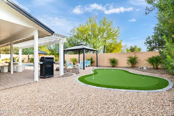 Scottsdale, AZ 85254,6113 E GELDING Drive