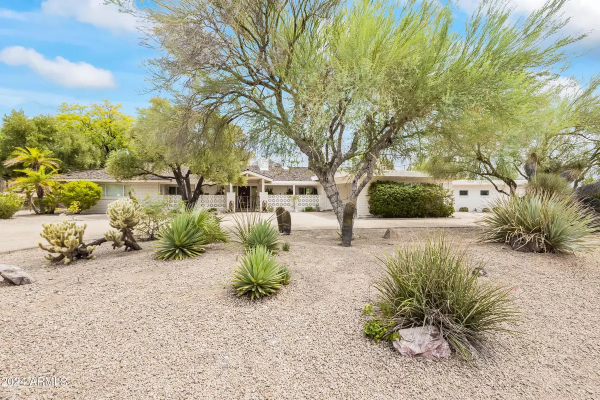 Paradise Valley, AZ 85253,5741 N 38TH Place