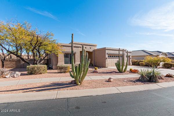 2443 N Trenton --, Mesa, AZ 85207