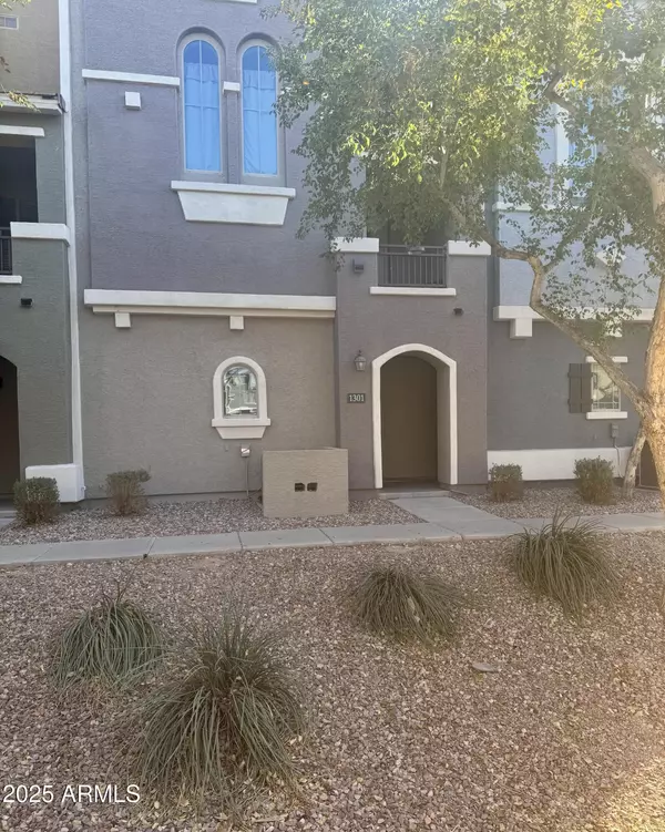 Tempe, AZ 85288,280 S EVERGREEN Road #1301